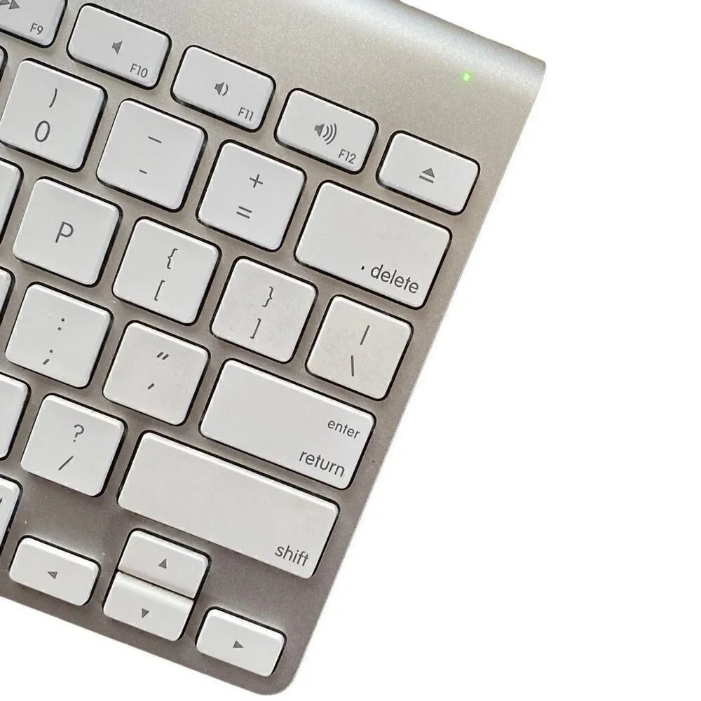 Apple Keyboard